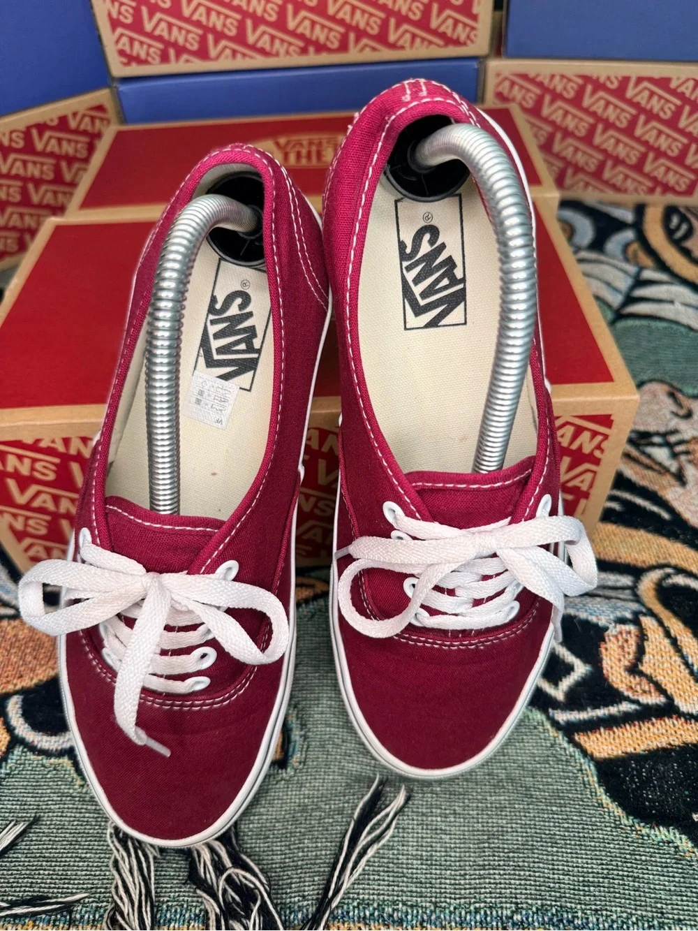 Gently Worn Vans Color Theory Authentics Rhododendron Men 8/Women 9.5